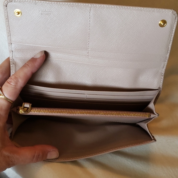 Nwt Saffiano Leather Prada Wallet - Picture 6 of 7